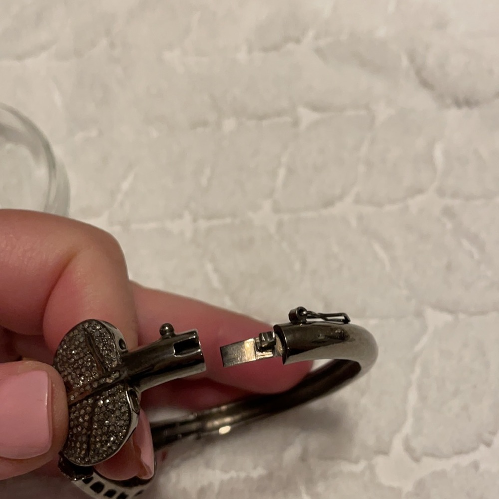 Diamond Silver Leaf Pattern Bracelet - image 6